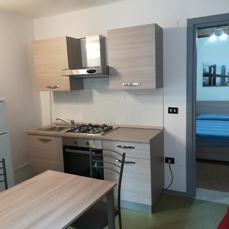 Bilocale Piano Terra Centro Storico Apartman Volta Mantovana Kültér fotó