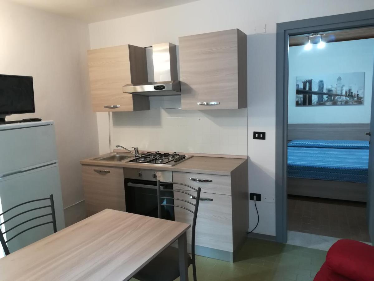 Bilocale Piano Terra Centro Storico Apartman Volta Mantovana Kültér fotó